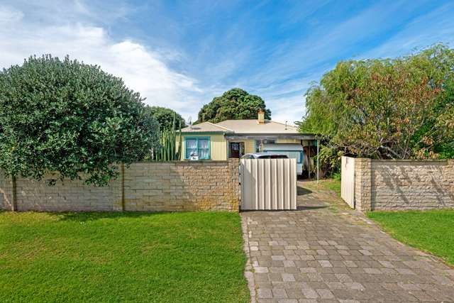 9a Lloyd George Road Wainui_1