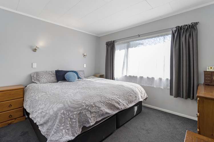 27 Matipo Crescent Pukete_9