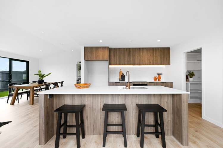15 Kenepuru Crescent_5