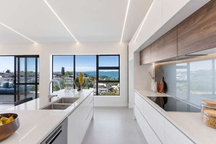 97B Bleakhouse Road Mellons Bay_11