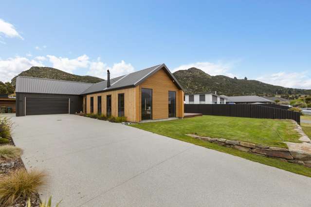 3 Pepperwood Green Albert Town_4