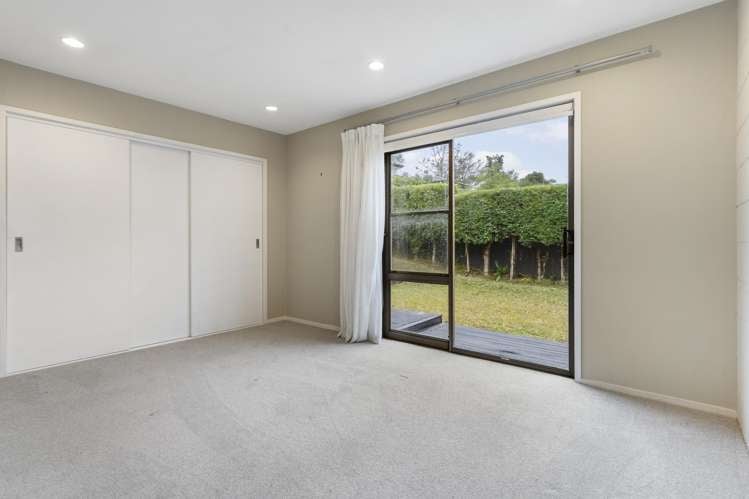 48 Richard Farrell Remuera_10