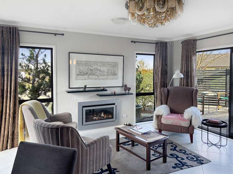15 Kawari Drive 2340_1
