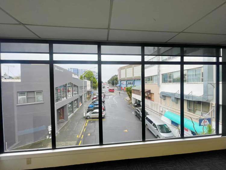 25-27 Davis Crescent Newmarket_9