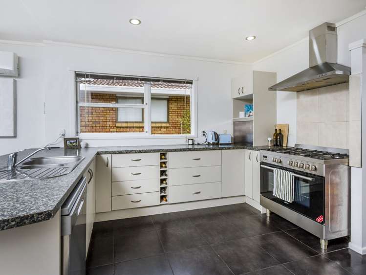 103 Sunrise Avenue Murrays Bay_7