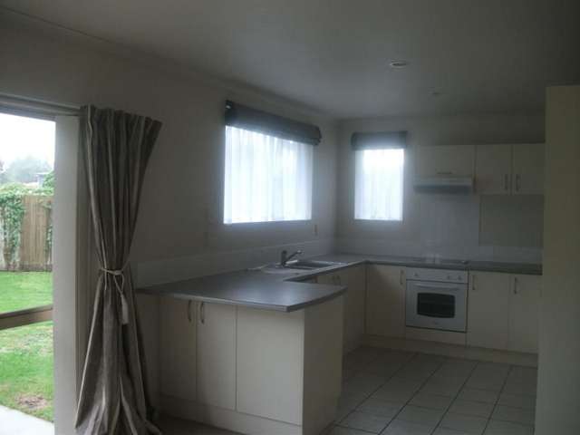 28 Magnolia Drive Waiuku_1