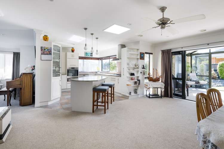 1 Merlin Close Huntington_4