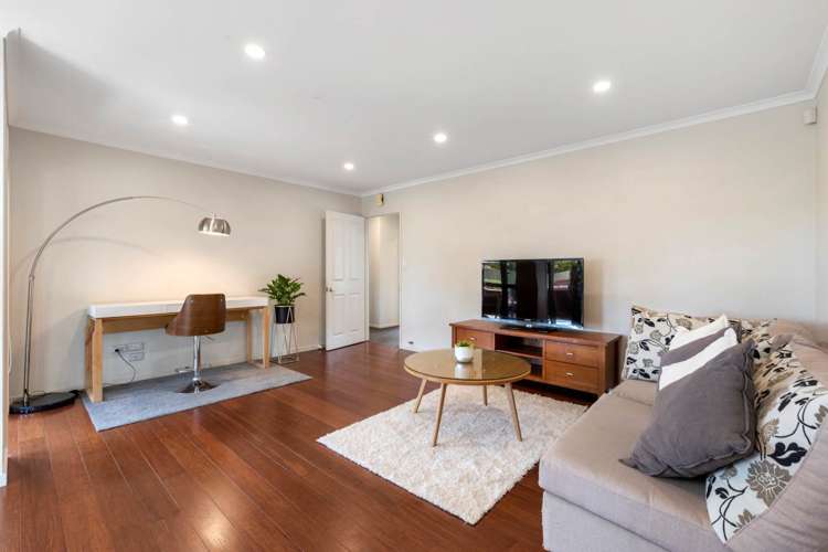 22 Flora Place Wattle Downs_5