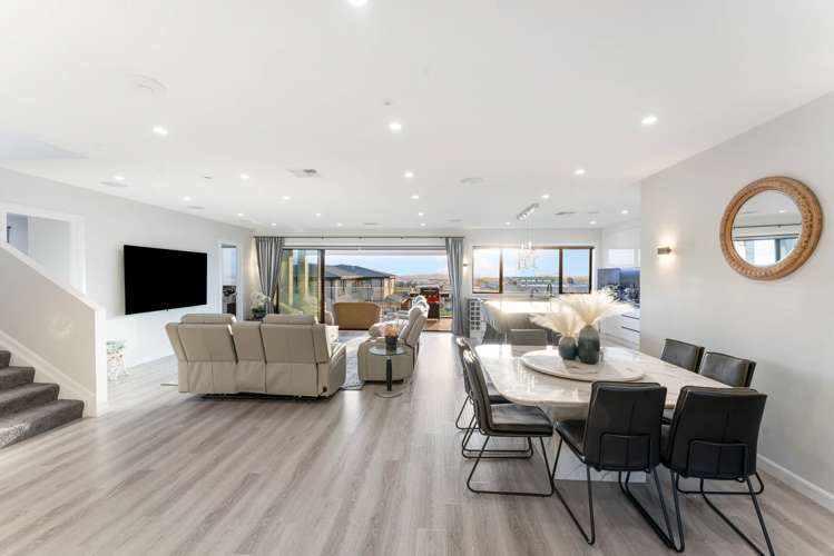 13 Michael Richard Place_5