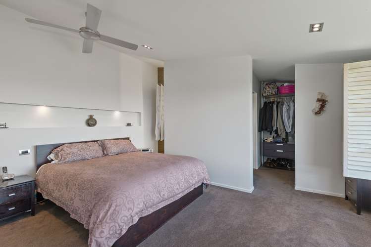 8 The Ridge Kennedys Bush_15