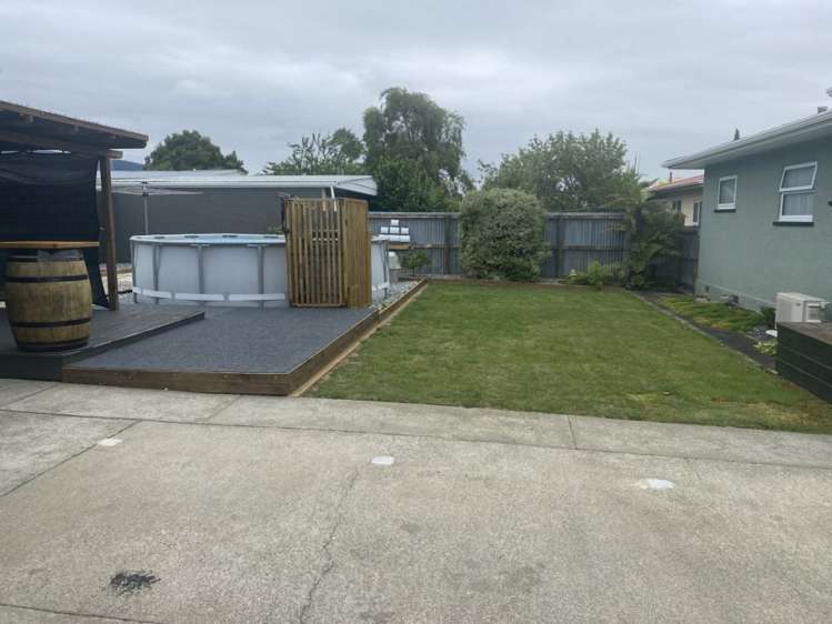 17 Tennyson Crescent Stoke_10