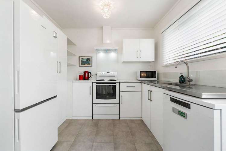 2/54 Finch Street Morningside_1