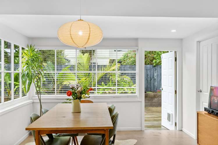 8 Cadman Avenue Waterview_11