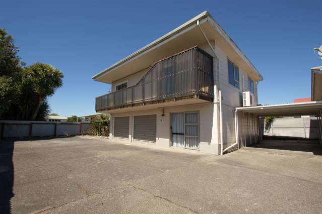 214c Gibson Quay Hokitika_1