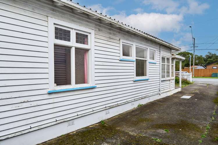 112 Waiwhetu Road Waterloo_18