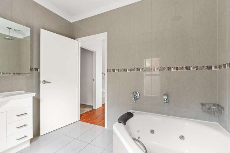 76 Awapuni Road Awapuni_12