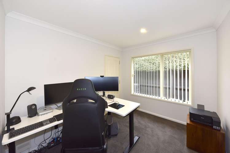 14 Parkside Crescent Northwood_13