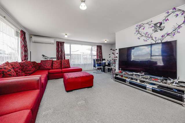 2/2 Resolute Way Papakura_4