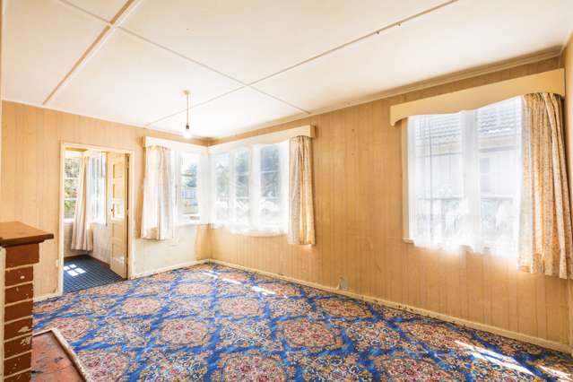 33 Gibson Crescent Naenae_3