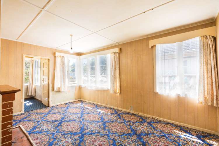 33 Gibson Crescent Naenae_3