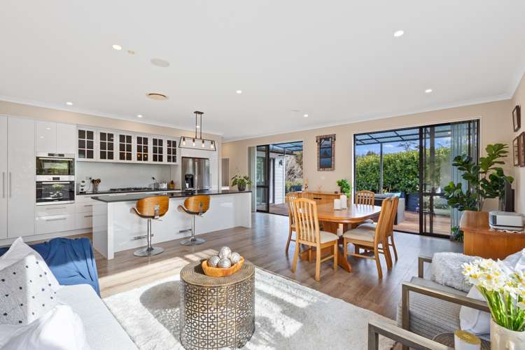 39 Syd Grant Crescent Orewa_13