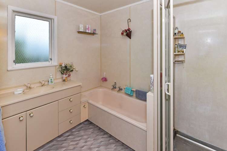 12 Michelle Place Mangere_12