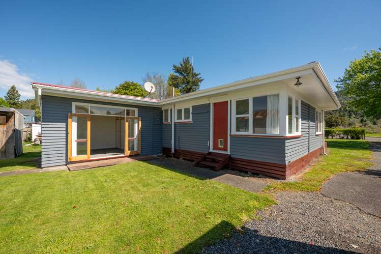 216 Mangaroa Street Tokaanu_15