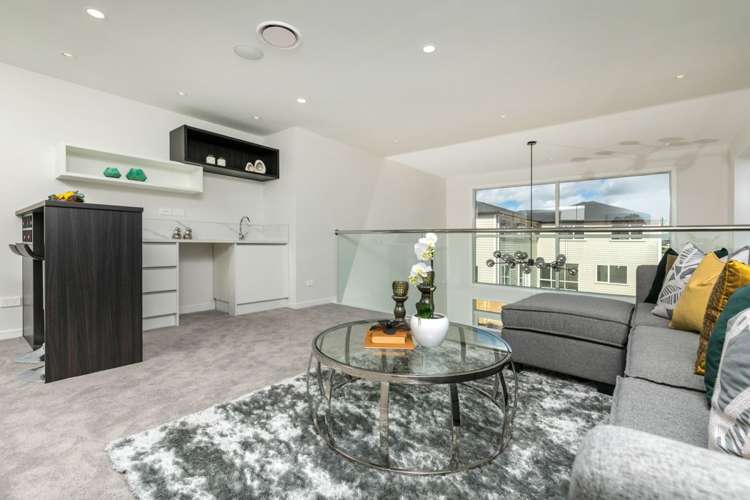 6 Dinning Road Riverhead_9