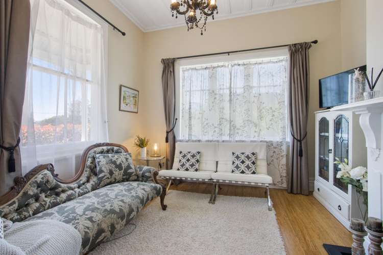 8 Albert Street Waihi_11