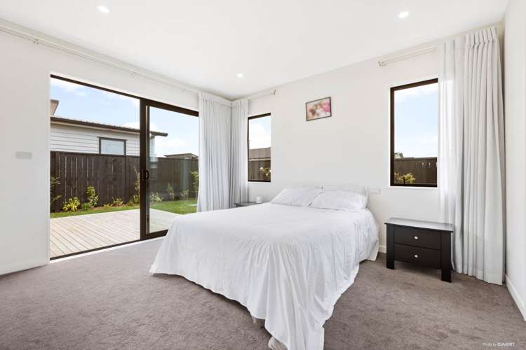 4 Spark Road Wainui_13