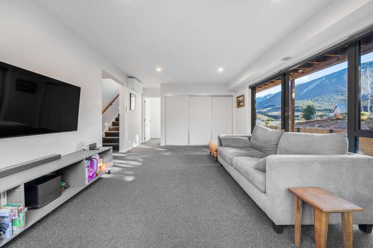 46 Trelissick Loop Castle Hill_23