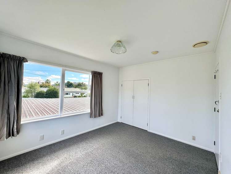 34 Levesque Street Birkdale_12