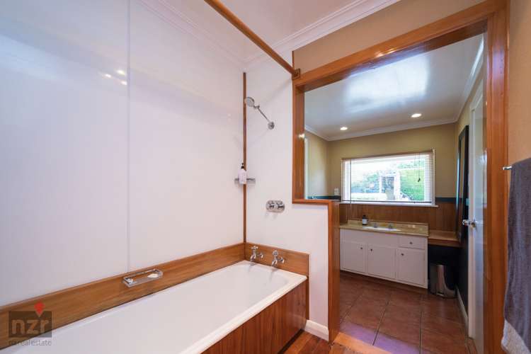 1089 Makino Road Halcombe_11