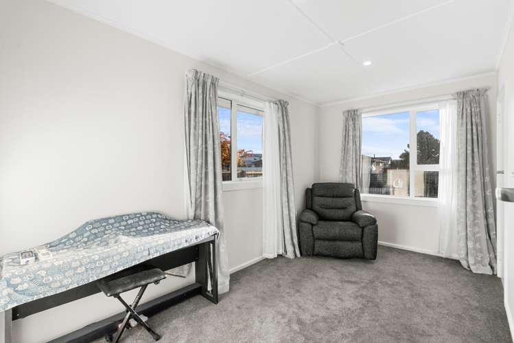 70 Reynolds Avenue Bishopdale_10