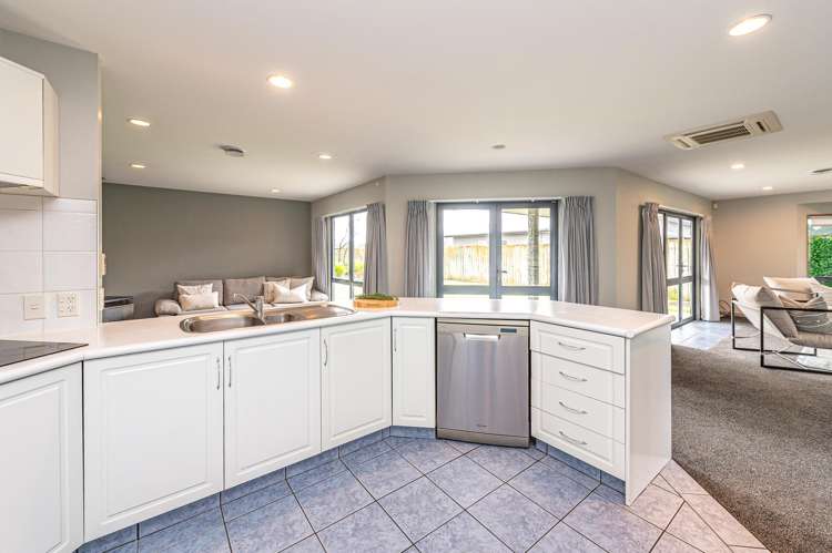 43 Kakaho Drive Tawhero_12