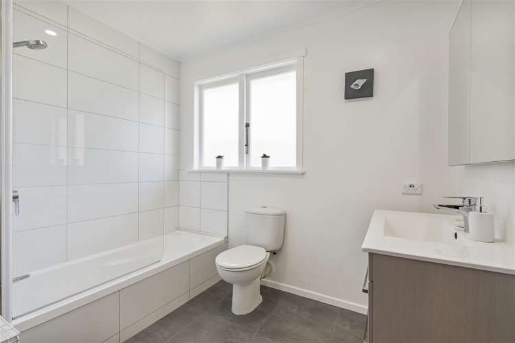 1/24 Selwyn Crescent Forrest Hill_16