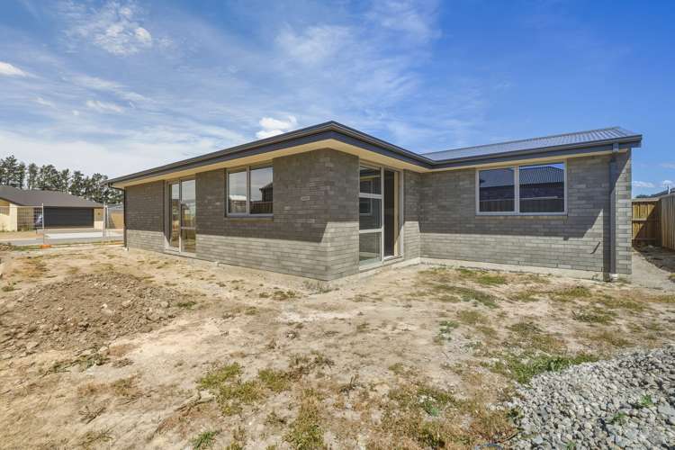 32 Greig Crescent Amberley_1