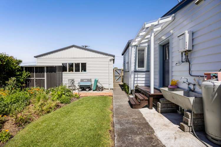 53 Fox Street Opunake_34