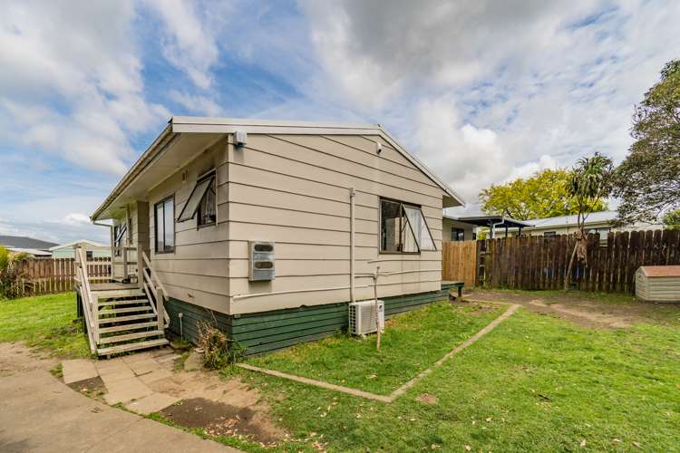 2/32 Maplesden Drive Clendon Park_11