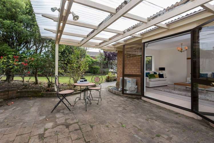 2/2 Channing Crescent Botany Downs_2
