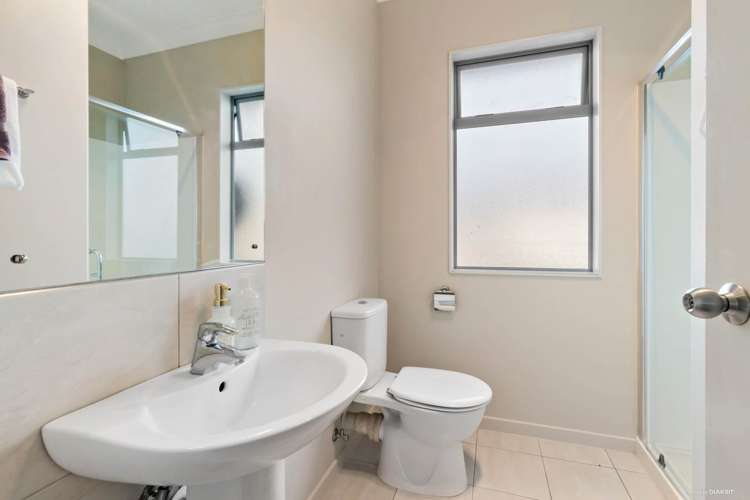 31 Manchester Drive Flat Bush_15