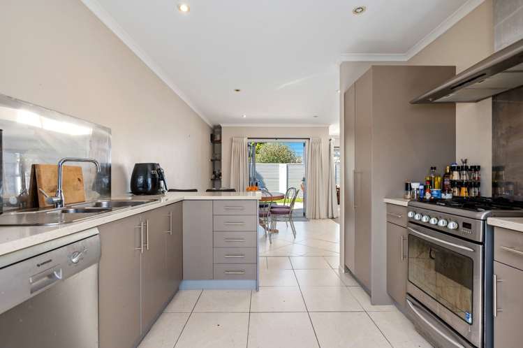 2/13 Fletcher Street Taupo_5