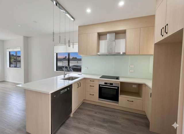 188 Rockfield Road Penrose_1