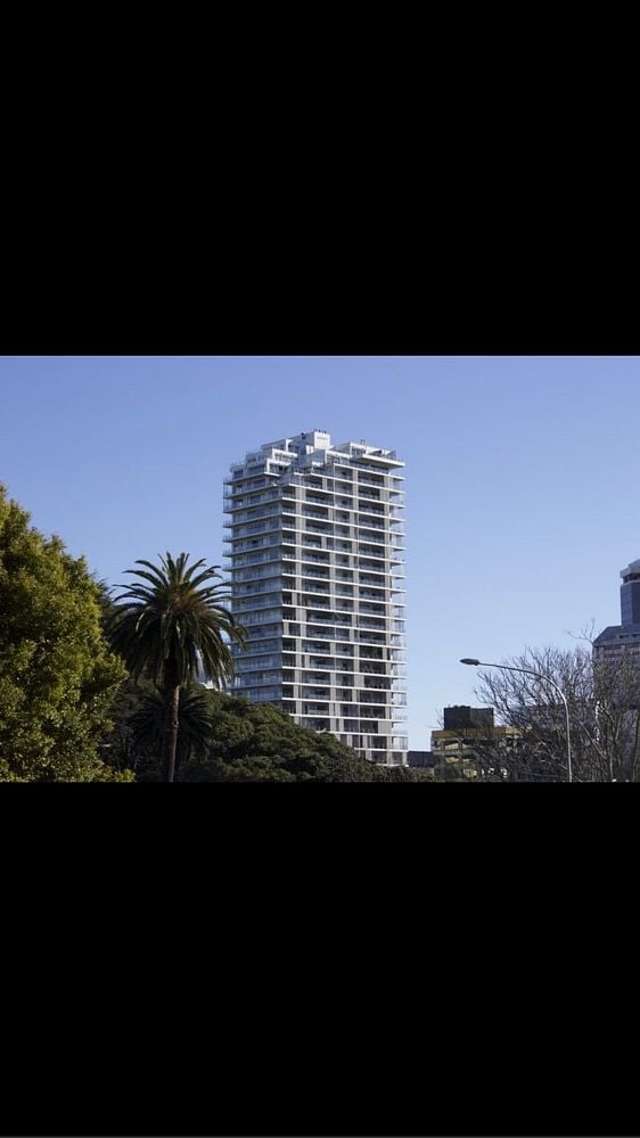 FULLY FURNISHED IN CBD -SECURE BUILDING