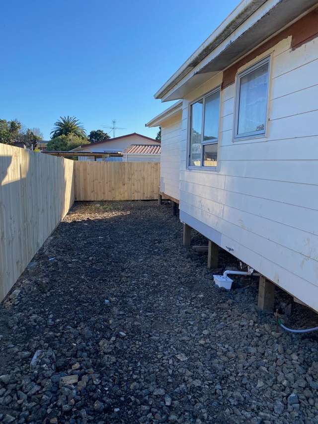 8 Quintal Place Papatoetoe_1