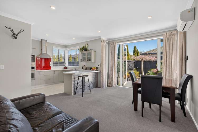 6A Lake Terrace Road Burwood_5