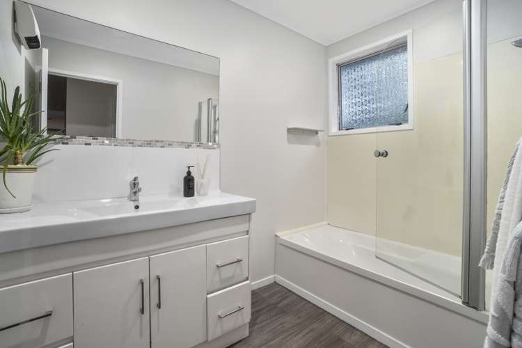 23 Claverdon Drive Massey_13