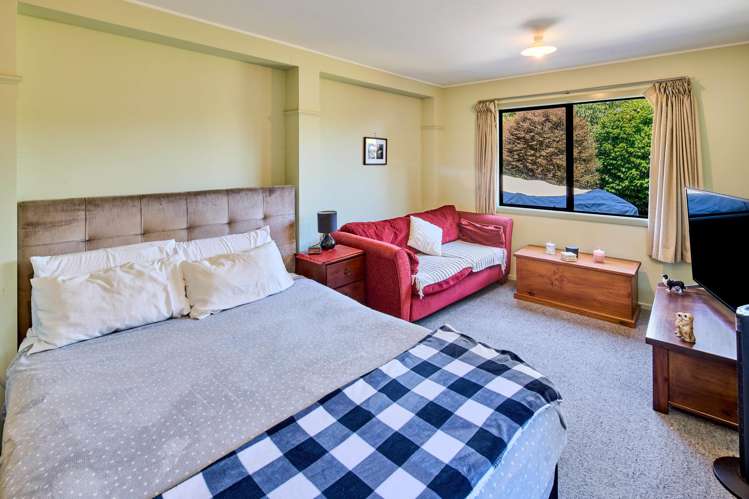 8 Ross Grove Paraparaumu_13