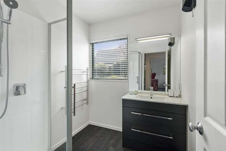 6a Braco Place Burnside_9