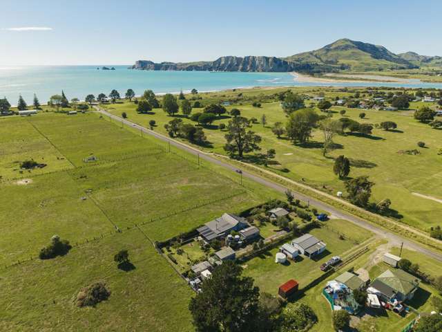 Dreamy location in Tologa Bay